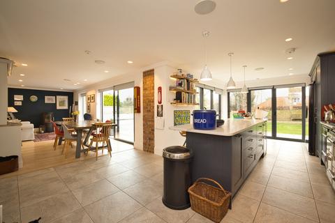 4 bedroom detached house for sale, The Paddocks, Broadstairs, CT10
