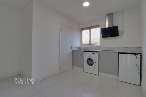 undefined, Northolt, UB5