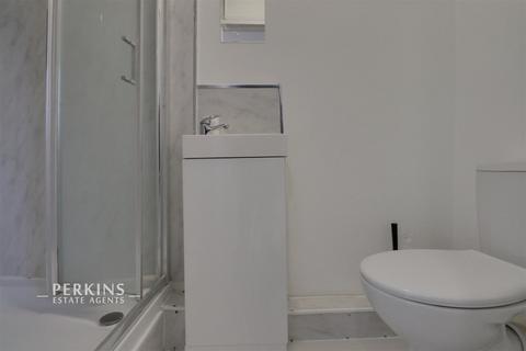 undefined, Northolt, UB5