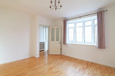undefined, Taynton Drive, Merstham