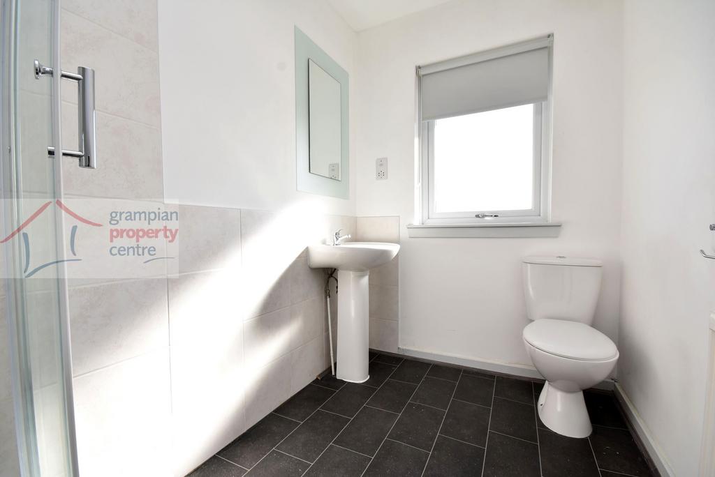 Shower room .JPG