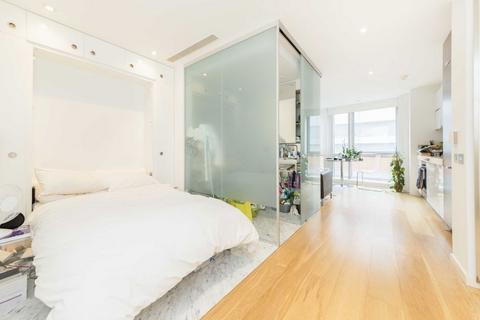 undefined, Fairmont Avenue, London E14
