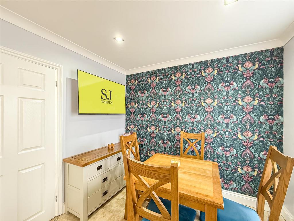 Kitchen/dining