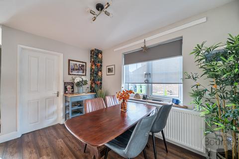 5 bedroom end of terrace house for sale, Larkfield, Cobham, Surrey, KT11