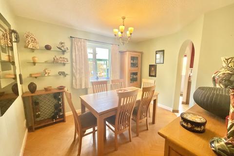 4 bedroom detached house for sale, Hampton Drive, Market Drayton, TF9