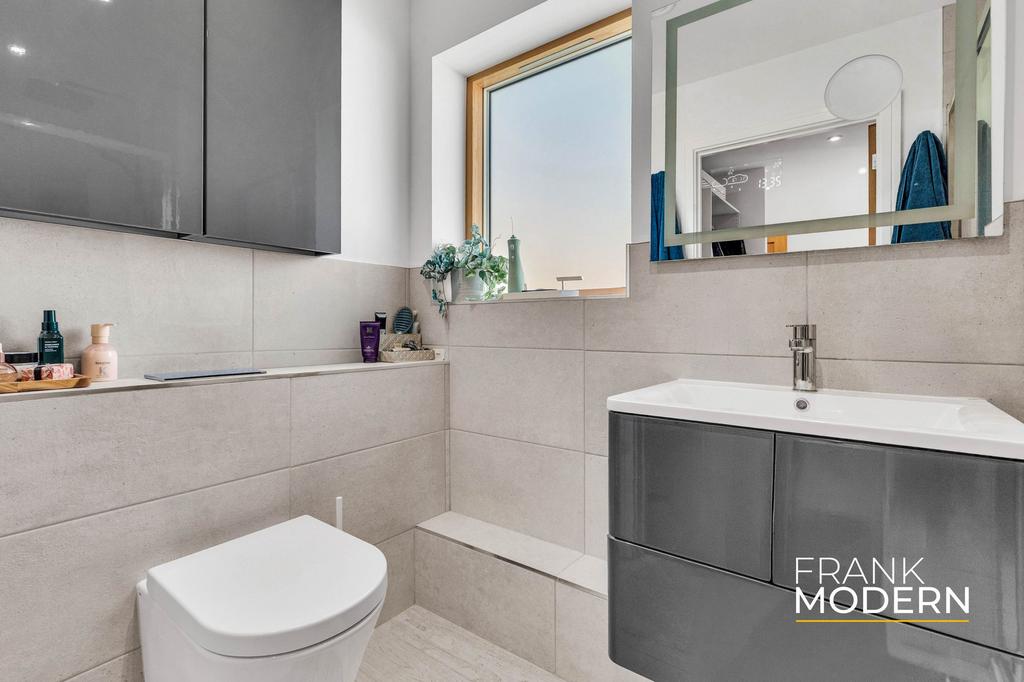 Bedroom One En-Suite