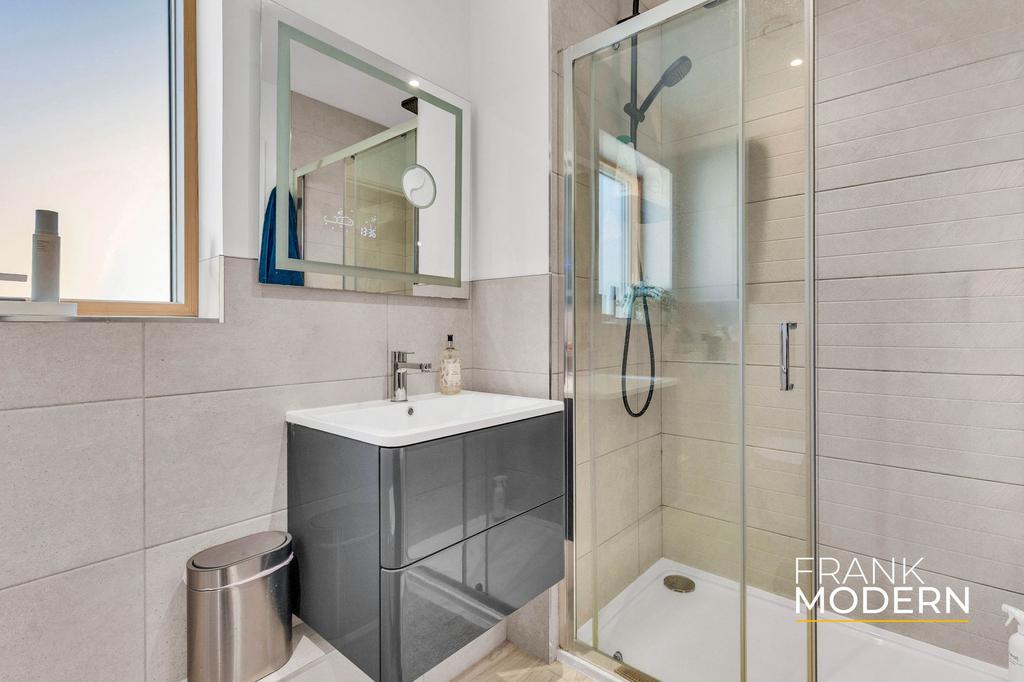 Bedroom One En-Suite