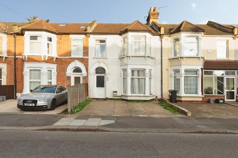 St. Albans Road, Ilford, IG3