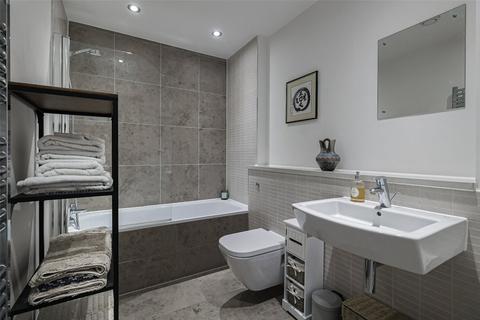 2 bedroom terraced house for sale, Parade Ground Path, Woolwich SE18