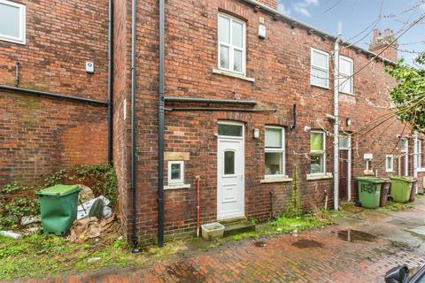 2 bedroom terraced house for sale, Wakefield Road, OSSETT
