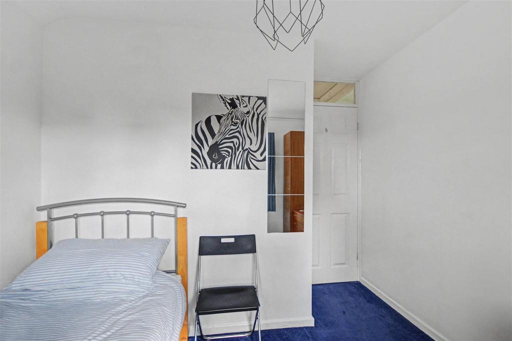 Bedroom 4 2.jpeg