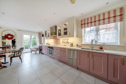 4 bedroom detached house for sale, Marjoram Avenue, Cranleigh, GU6