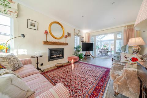 4 bedroom detached house for sale, Marjoram Avenue, Cranleigh, GU6