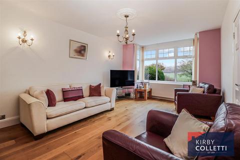 4 bedroom chalet for sale, St. Leonards Road, Nazeing