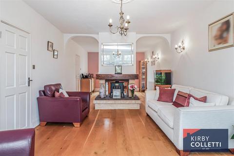 4 bedroom chalet for sale, St. Leonards Road, Nazeing