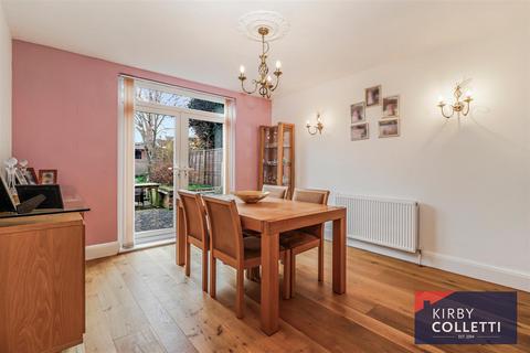 4 bedroom chalet for sale, St. Leonards Road, Nazeing