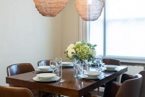 3 bedroom apartment to rent, Hill Street, Mayfair W1J