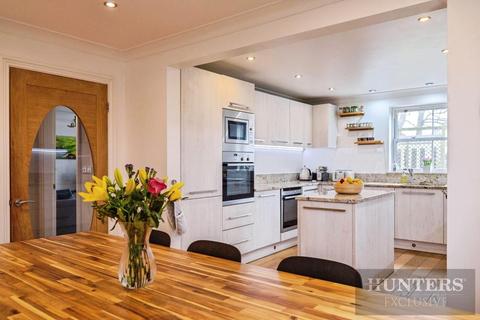4 bedroom detached house for sale, Bridlington Road, Flamborough, Bridlington