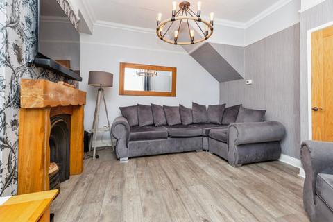 3 bedroom end of terrace house for sale, St Michaels Avenue North, South Shields NE33