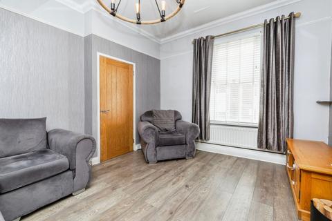 3 bedroom end of terrace house for sale, St Michaels Avenue North, South Shields NE33