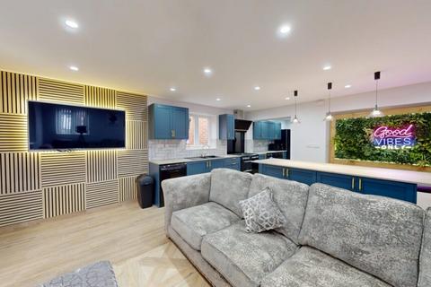 undefined, Flat 4, Birmingham B29