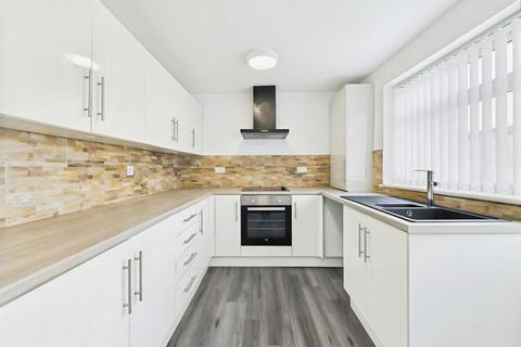 3 bedroom semi-detached house to rent, Alma Close, Fazakerley, Liverpool, L10