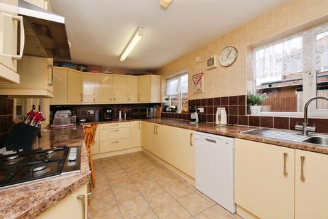 undefined, Huntington Road, York