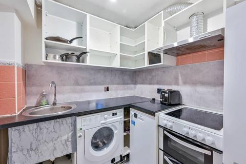 Springside Court, Josephs Road, Guildford, GU1