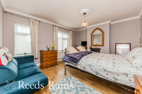 3 bedroom terraced house for sale, Peter Street, Cheshire SK11