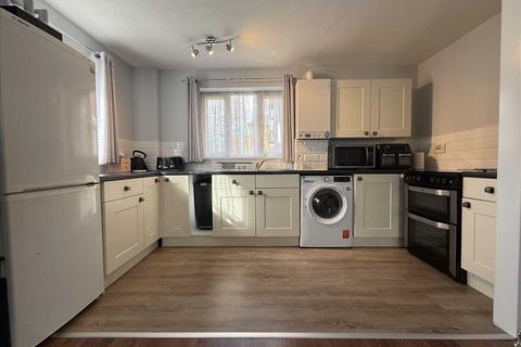 2 bedroom apartment for sale, Tawny Close, Feltham