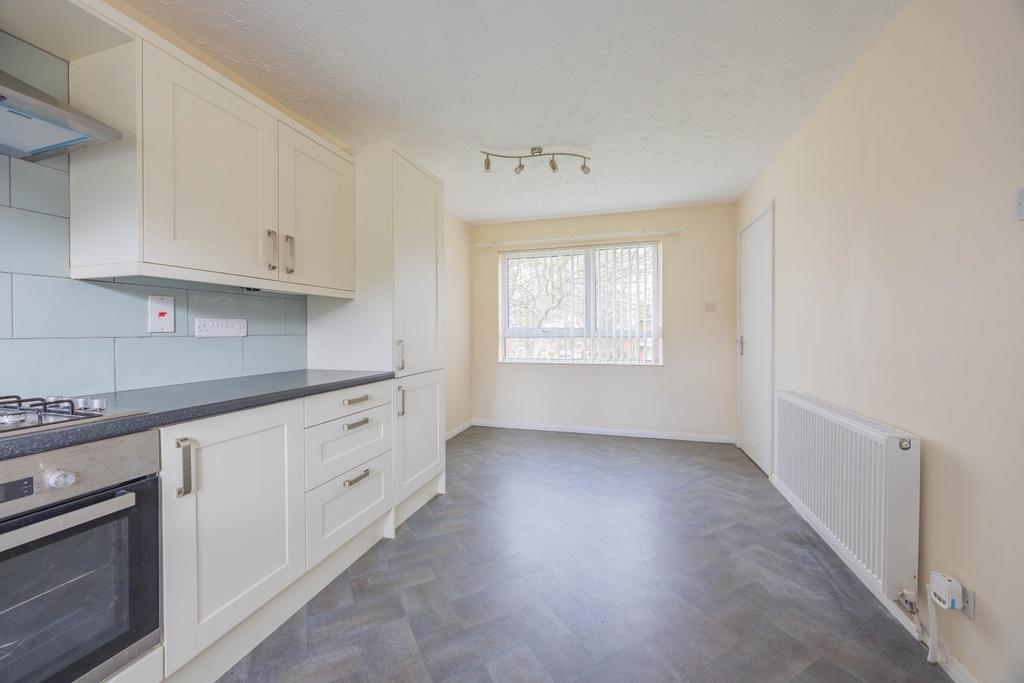 Ewemove Taunton Laural Close (8)