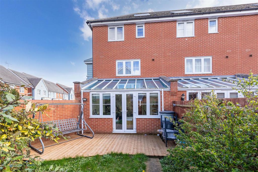 239 Eltham Avenue-5.jpg