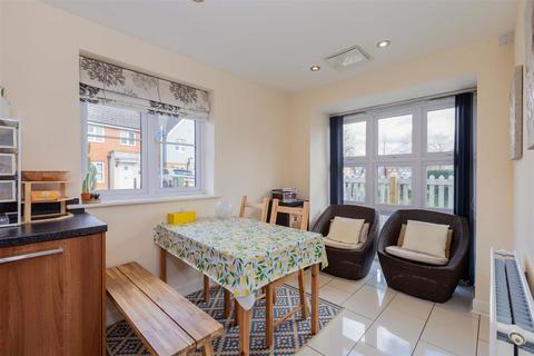 undefined, Eltham Avenue, Cippenham