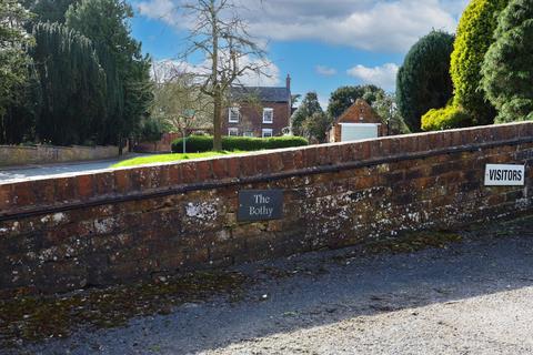 undefined, Farm Cottages, Kidderminster DY10