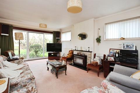 4 bedroom bungalow for sale, Barchester Way, Tonbridge, Kent, TN10