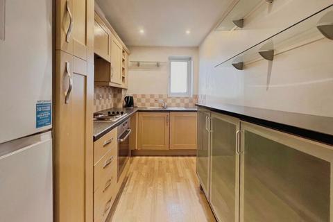 2 bedroom apartment for sale, Hawkeswood Road, Southampton, Hampshire, SO18 1QA