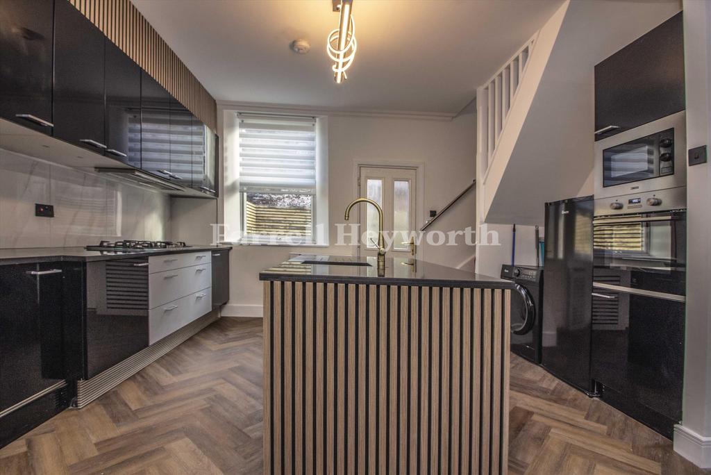 Kitchen b