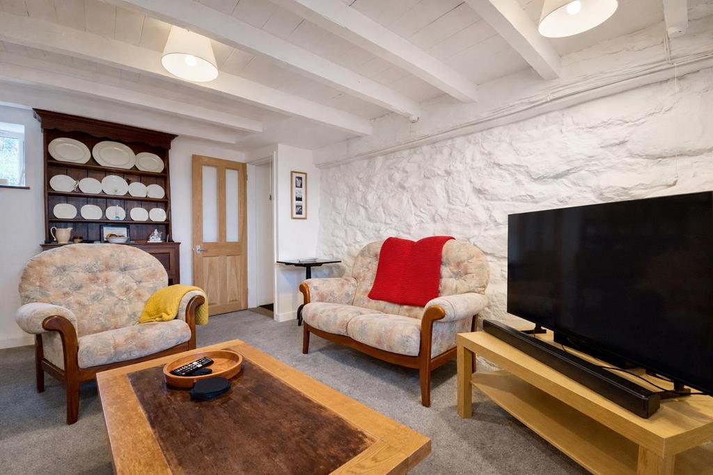 Living Room (3).png