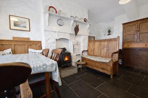 undefined, 1 Brynhudfa, Clynnog Fawr