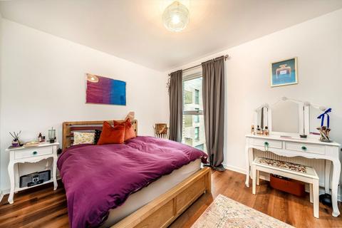 undefined, Pears Road, Hounslow TW3