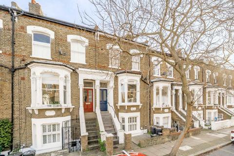 1 bedroom flat for sale, Almington Street, LONDON N4