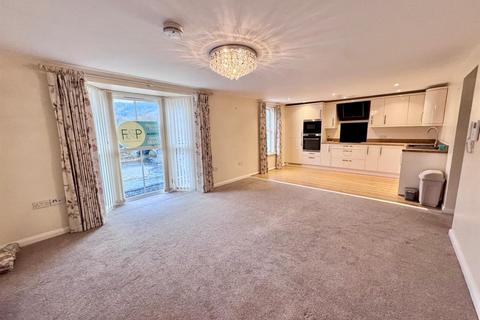 2 bedroom apartment for sale, Bridge Street, Llanrwst