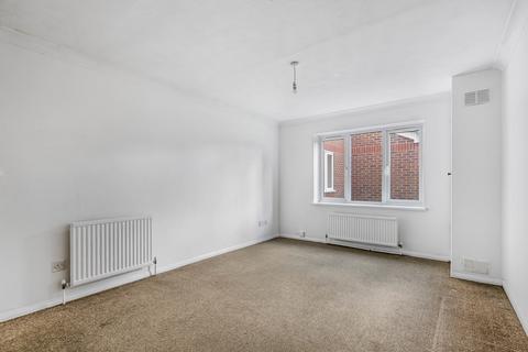 1 bedroom apartment for sale, Rosefield Road, Staines-upon-Thames, Surrey, TW18