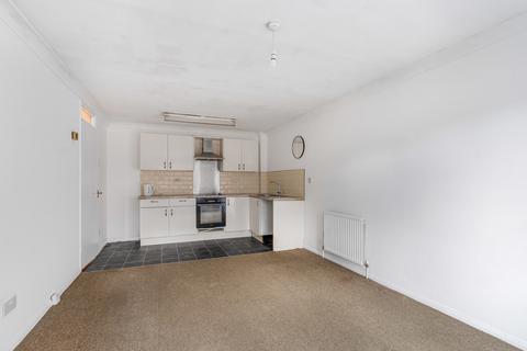 1 bedroom apartment for sale, Rosefield Road, Staines-upon-Thames, Surrey, TW18