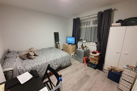 undefined, Rivergreen, Nottingham NG11