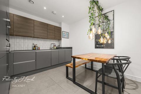 1 bedroom flat for sale, Meldola Yard, London, E9