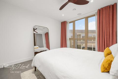 1 bedroom flat for sale, Meldola Yard, London, E9