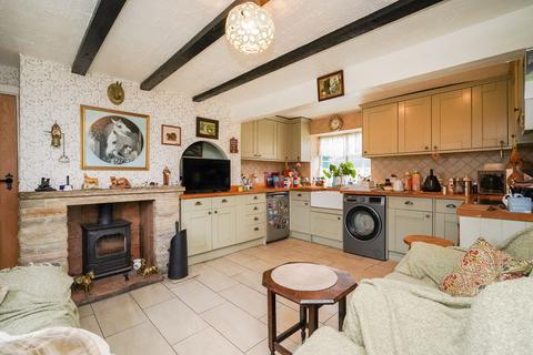 4 bedroom detached house for sale, Lower Alley, Chesterfield S44