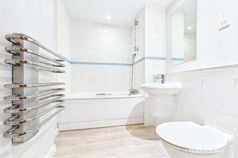 undefined, Branagh Court, Reading, United Kingdom, RG30