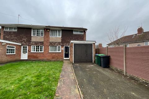 3 bedroom semi-detached house for sale - Oaklea Drive, Cradley Heath B64
